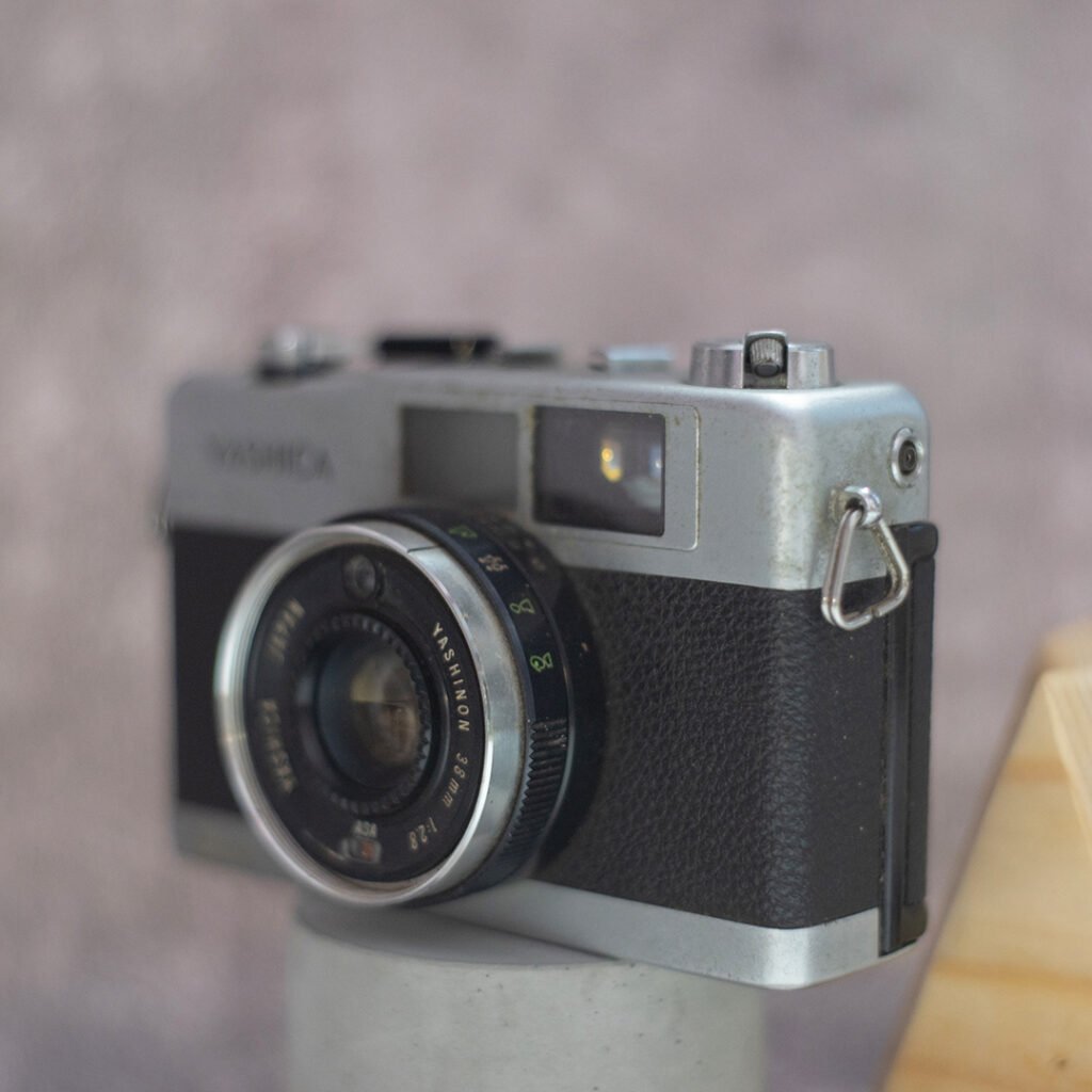 Yashica 35-ME Vintage Camera - Vintage and Antique Cameras for sale in ...