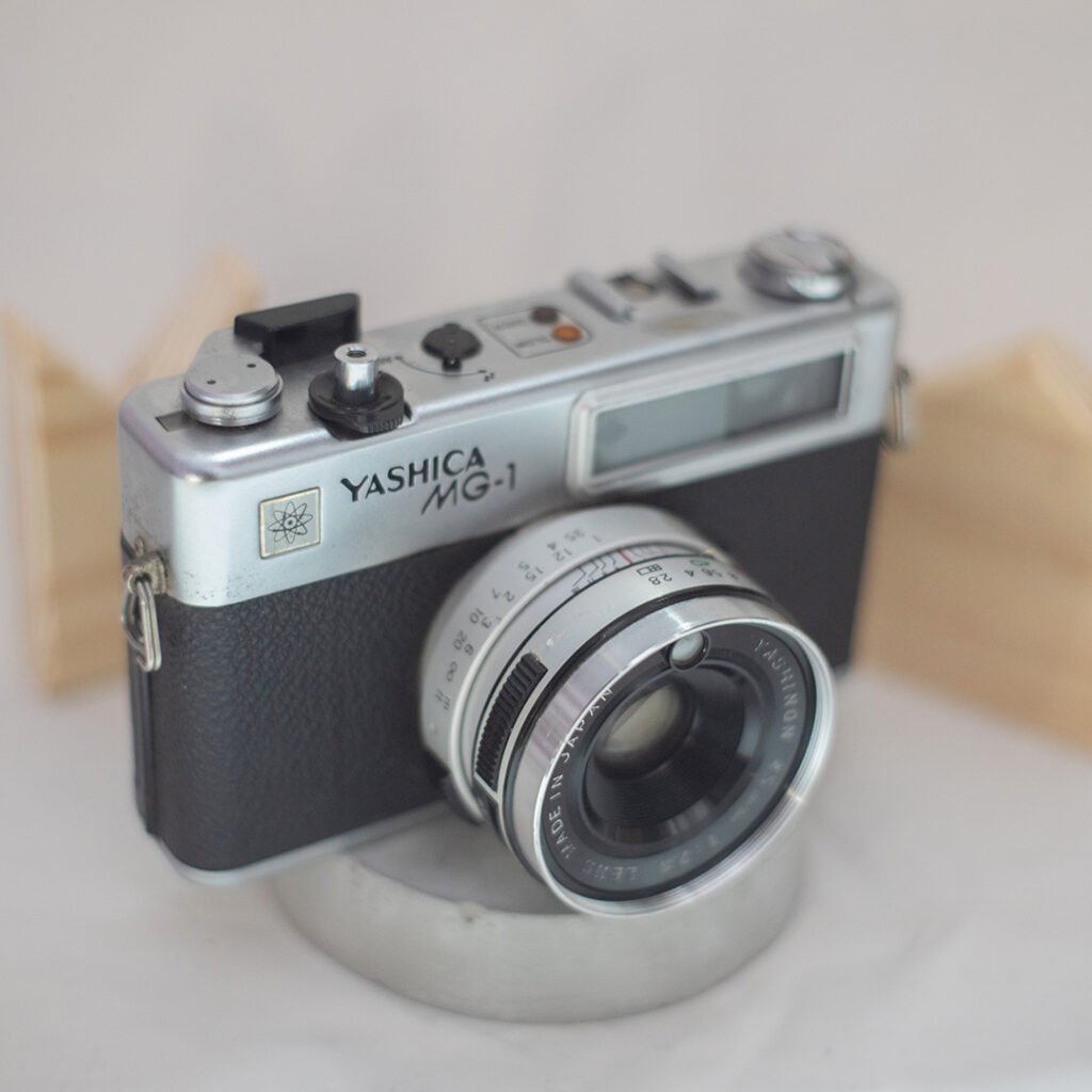 Yashica MG-1 Range 35mm Vintage Camera - Vintage and Antique Cameras ...