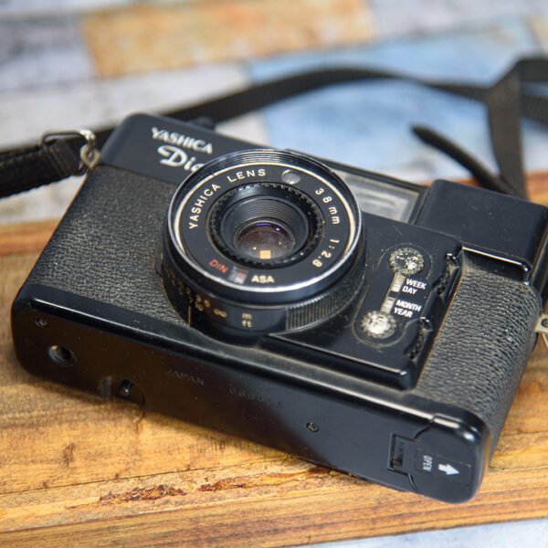 yashica-diary-vintage-camera