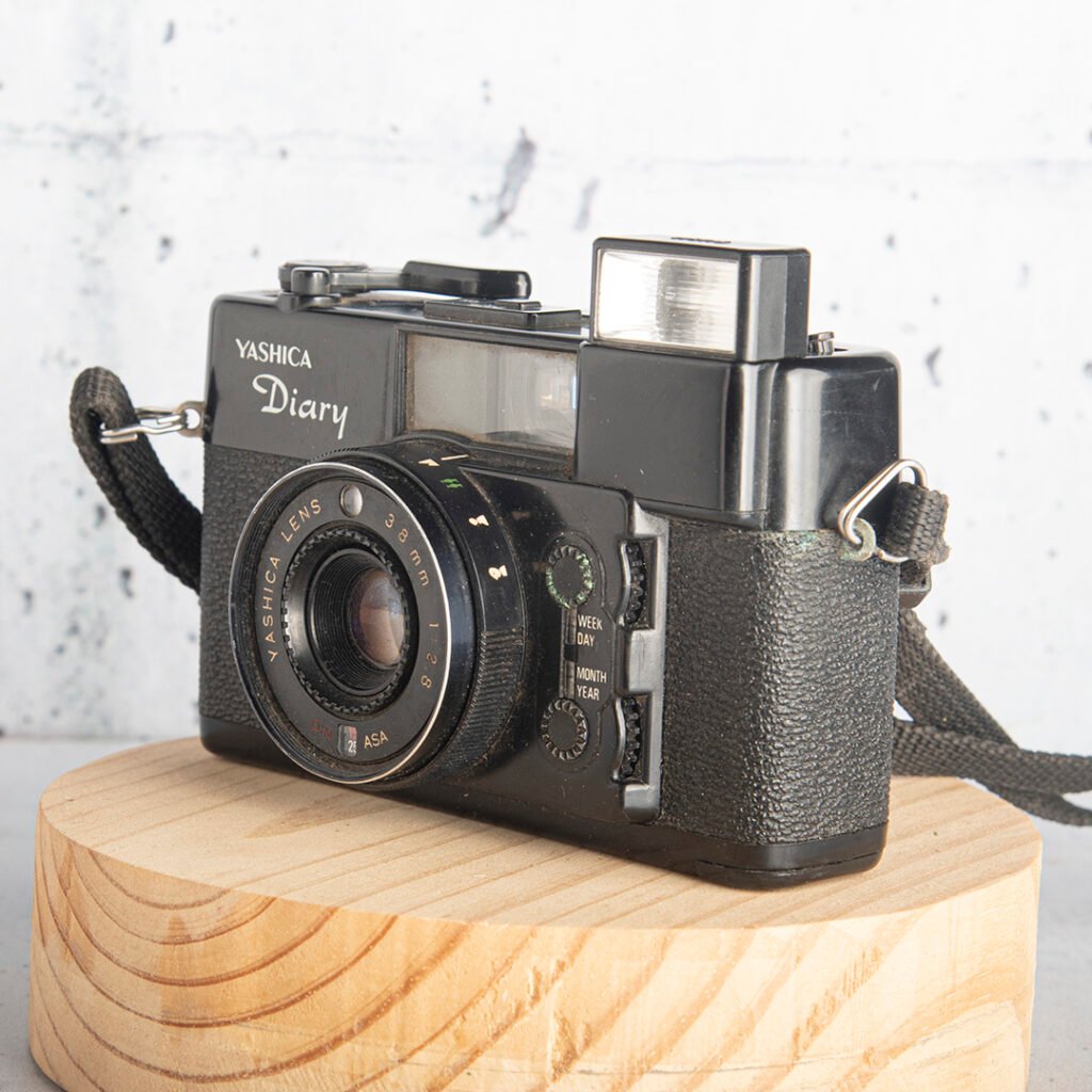 Yashica Diary Vintage Camera - Vintage and Antique Cameras for sale in ...