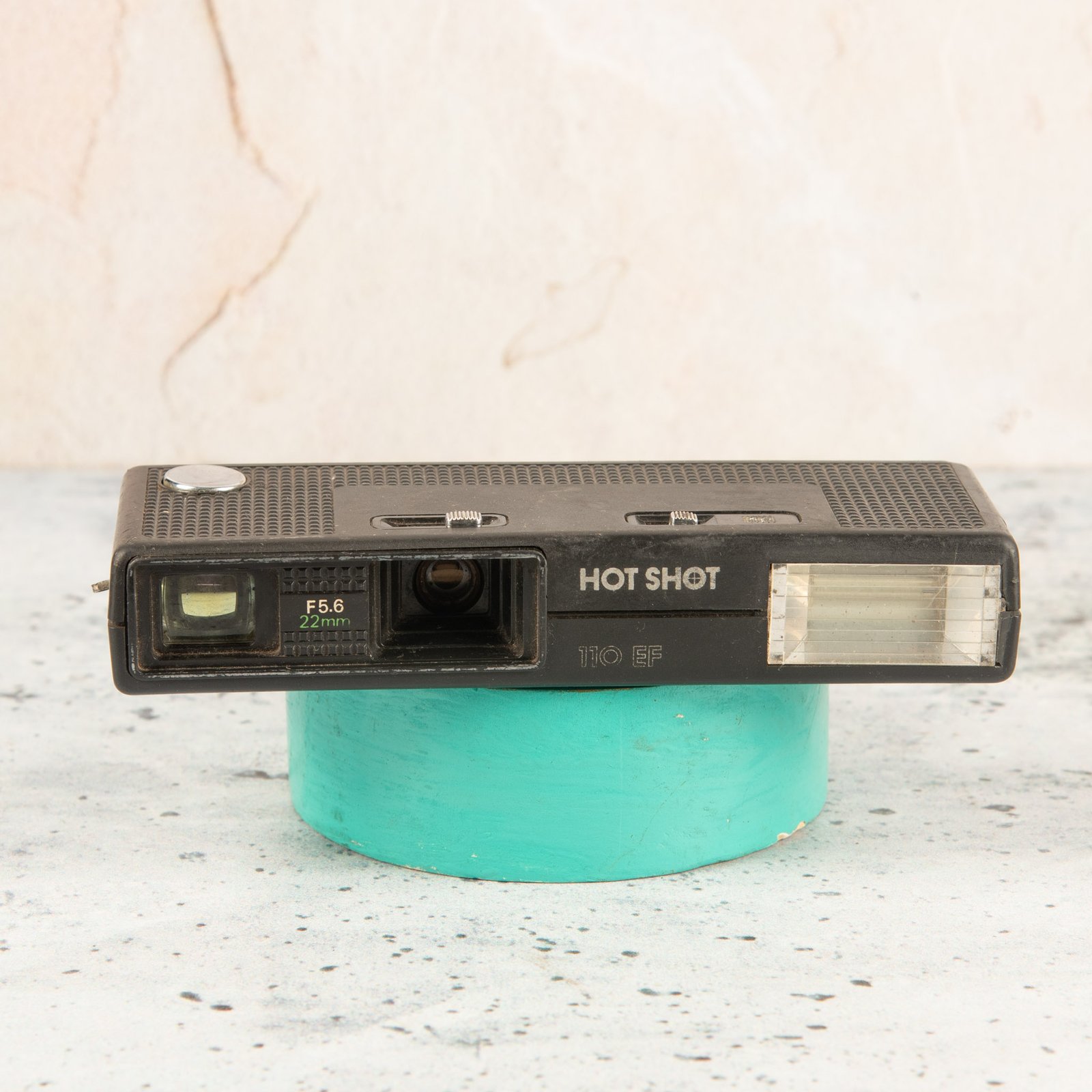 Hot Shot 110 EF Vintage Camera (2)