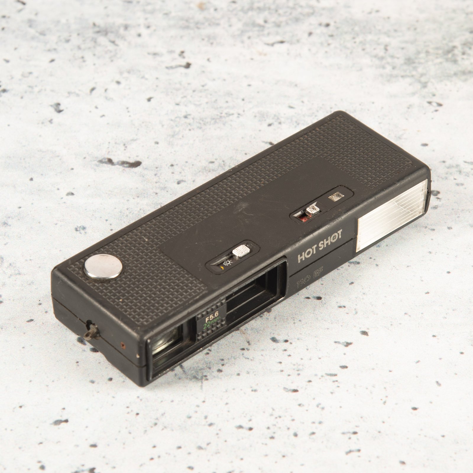 Hot Shot 110 EF Vintage Camera (4)