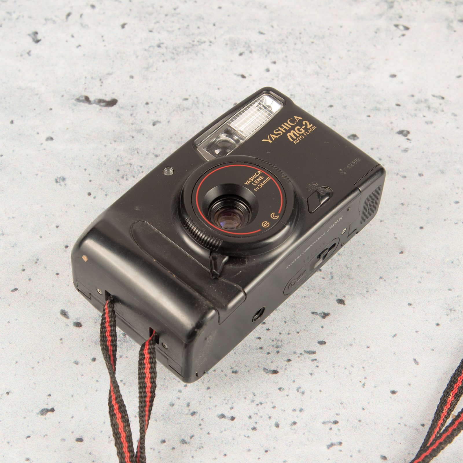 Yashica MG2 Auto Flash (9)