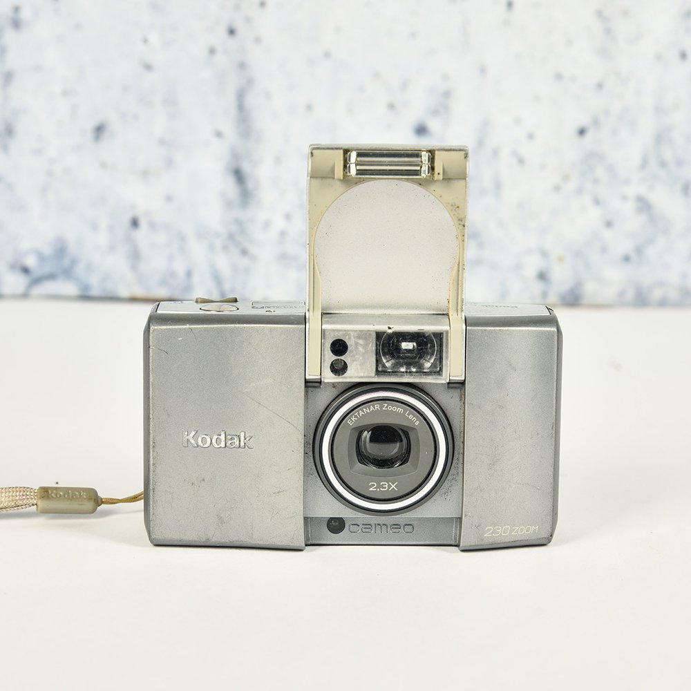 kodak 230 zoom vintage camera (3)