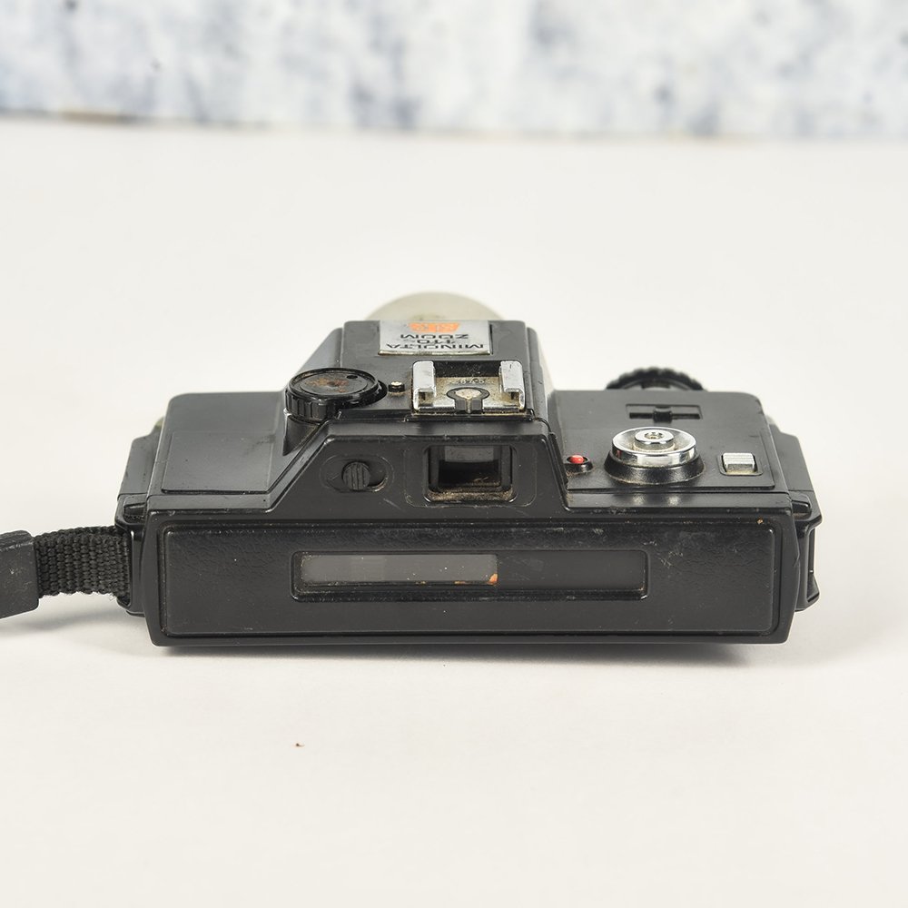 minolta 110 zoom slr (6)