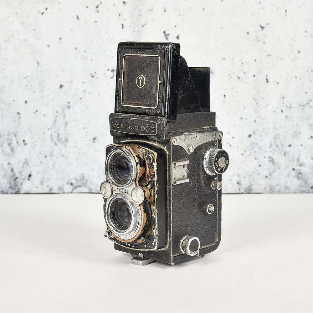 yashica 635 tlr vintage camera (3)