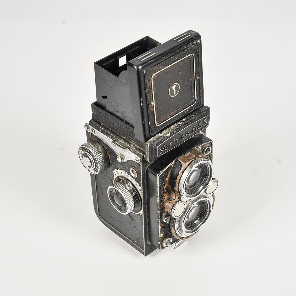 yashica 635 tlr vintage camera (5)
