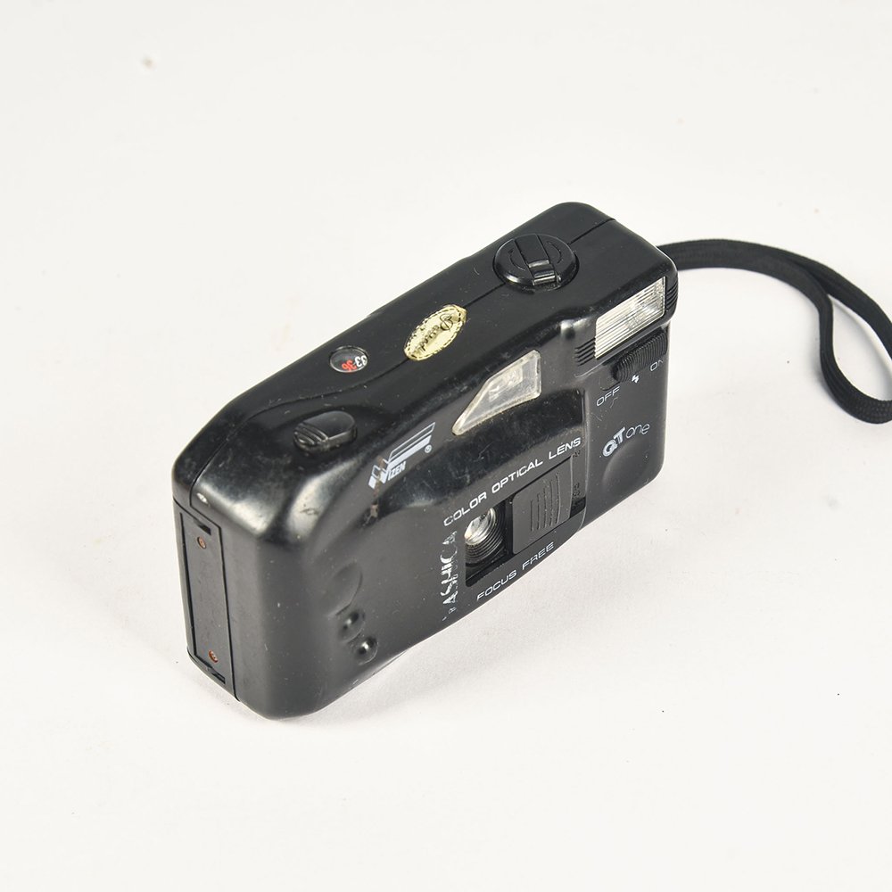 Yashica QT One Focus Free 35mm (2)